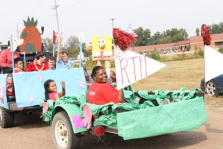 The weather was perfect this year for the annual parade and pep rally. Clubs, sports teams, and other CHHS organizations put in their hard work and time to build floats of all shapes and sizes. The elementary and middle school kids were mesmerized as each float passed by.