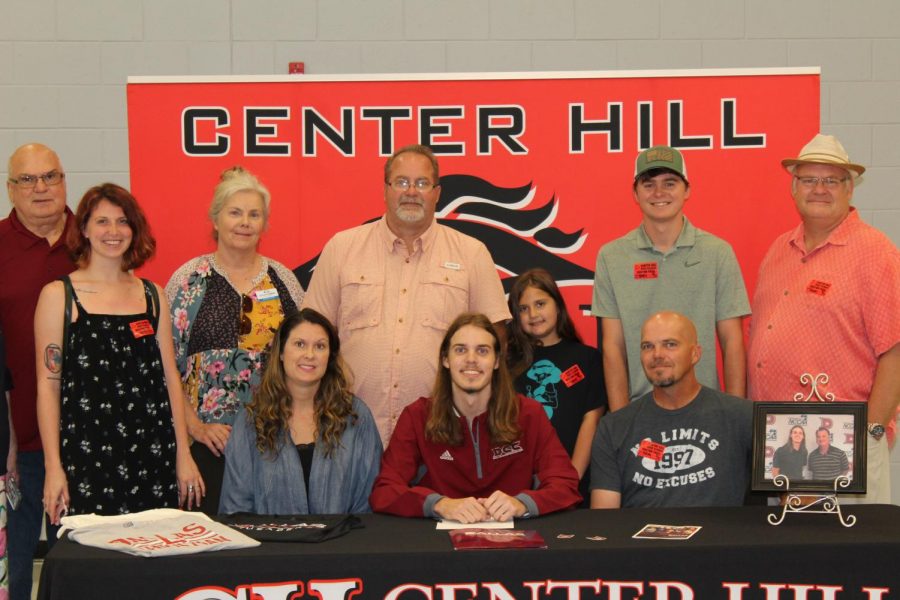 Pictured here with his family, Class of 2021 graduate Cooper Haney returned to The Hill today to officially sign to play golf for Dallas Christian College.