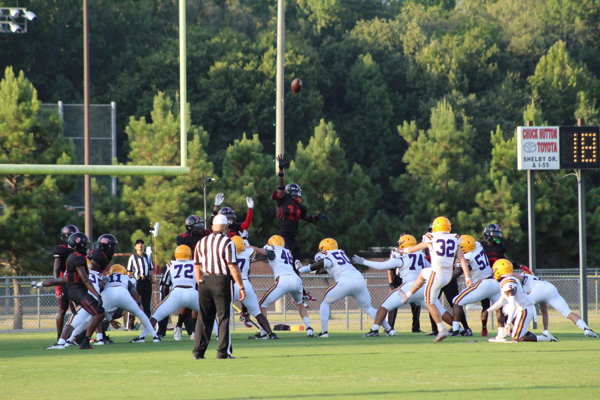 Football’s jamboree game foreshadows season’s future.